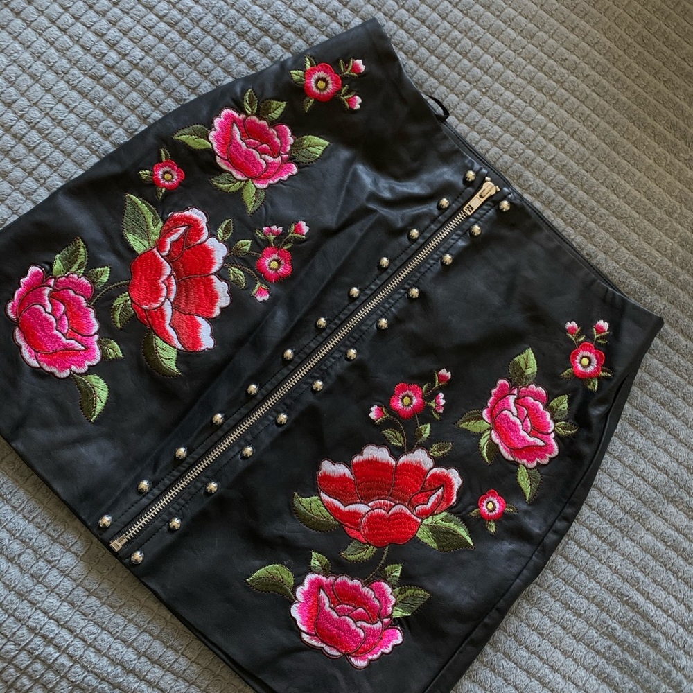 F21 skirt